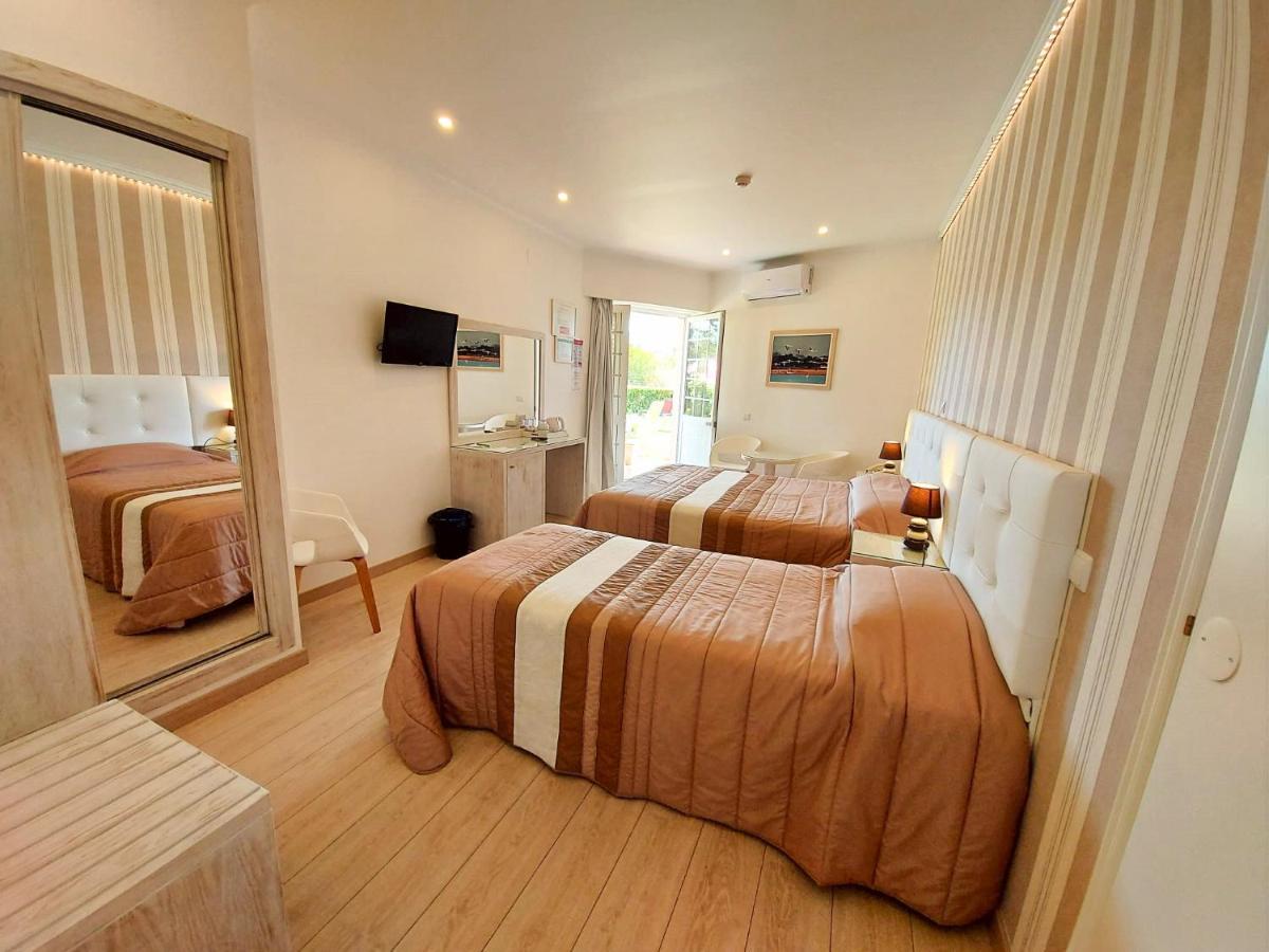 Pensión Formosa Al-estabelecimento De Hospedagem,quartos-rooms
