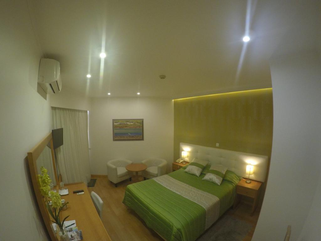 Pensión Formosa Al-estabelecimento De Hospedagem,quartos-rooms *